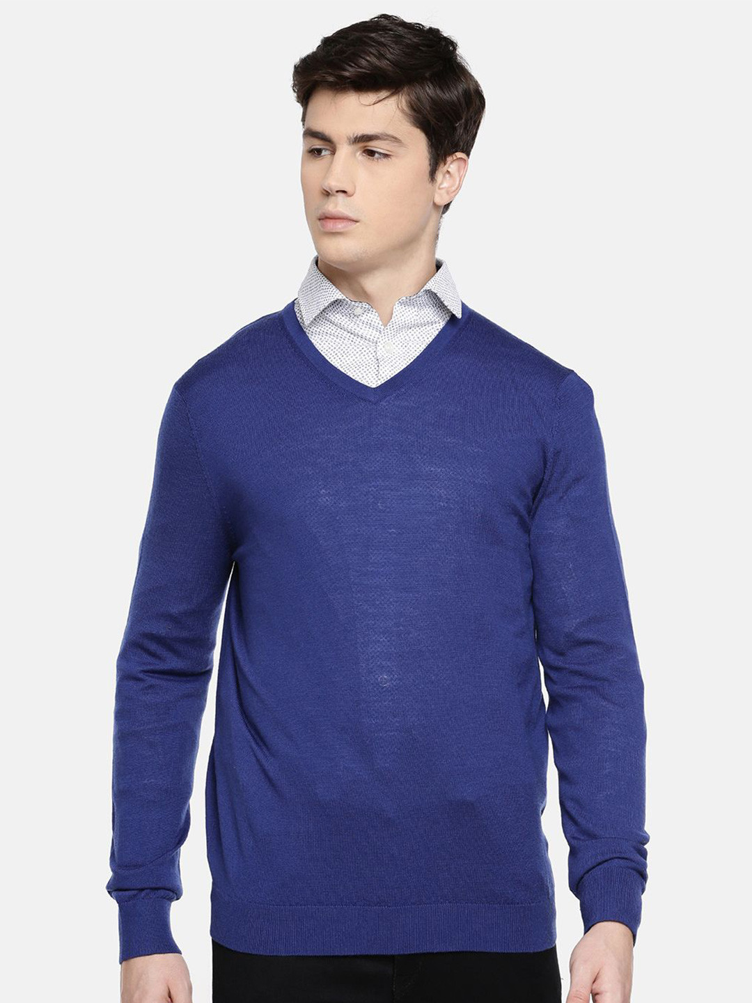 Celio Men Solid V-Neck Woollen Pullover