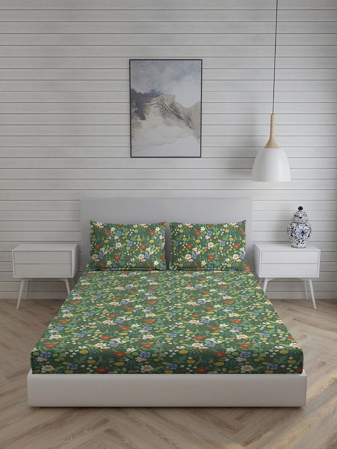 Living scapes by Pantaloons Green Floral Cotton 210 TC Queen Fine Bedsheet with 2 Pillow Covers-108 x 88 inches