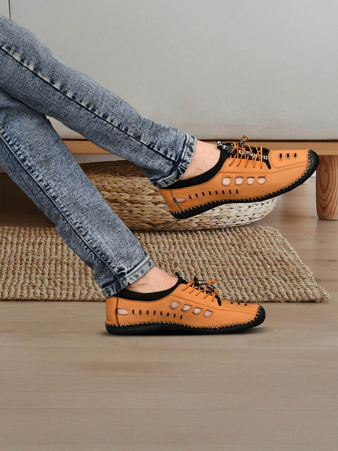 OZJI Men Shoe-Style Airhook Punch Hole Sandals