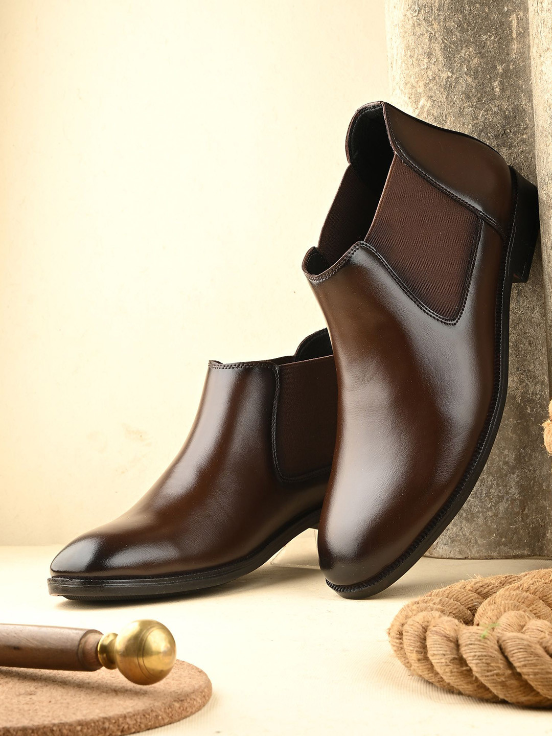 Vellinto Royal LUMOS Men Casual Chelsea Boots