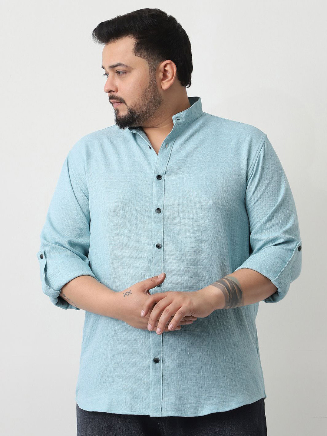 Urbano Plus Men's Light Blue Full Sleeve Relaxed Fit Mandarin Collar Casual Solid Shirt