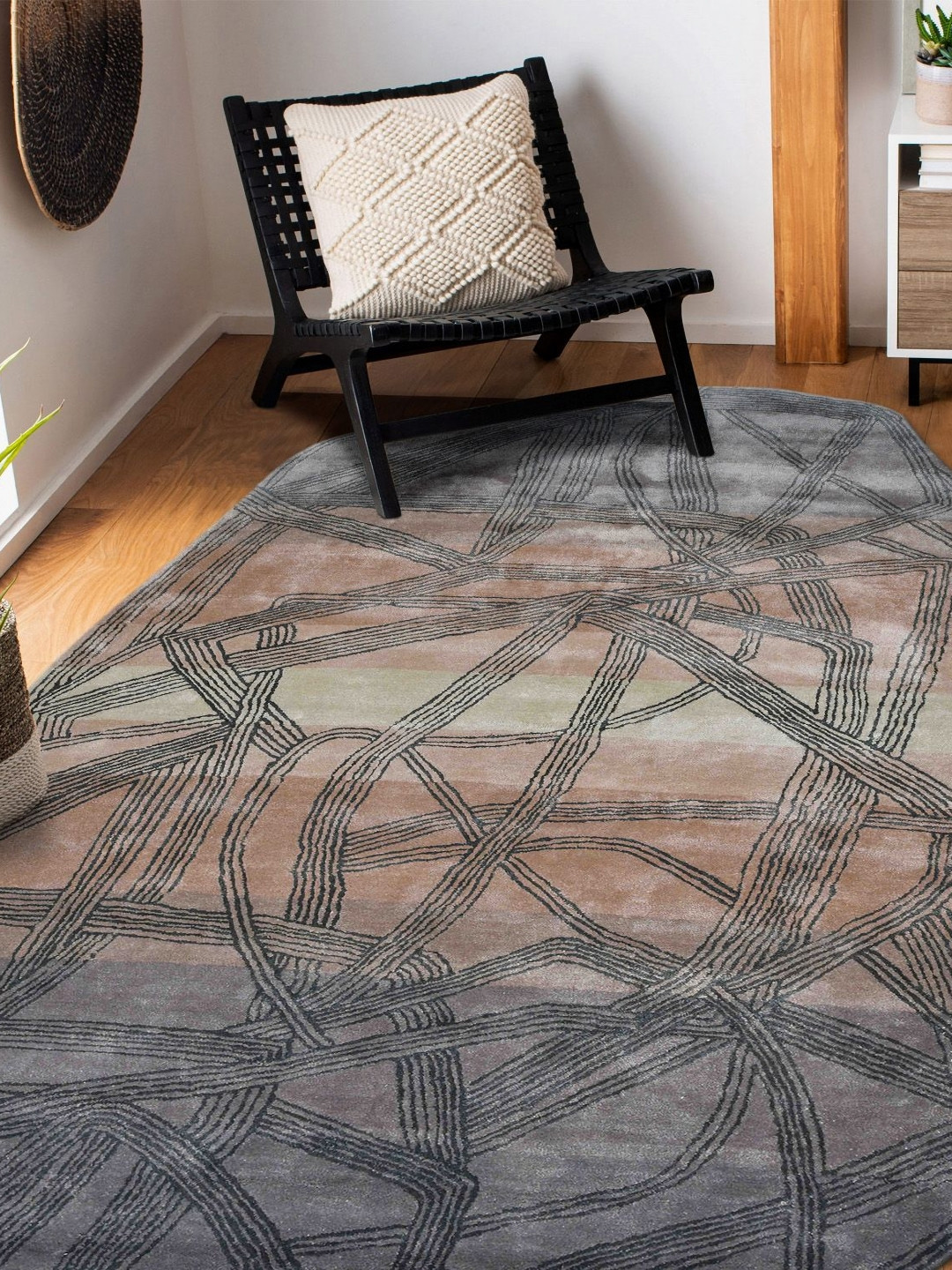 saraswatii global Put In Palace Camel Brown Abstract Hand-Tufted Woollen Carpet