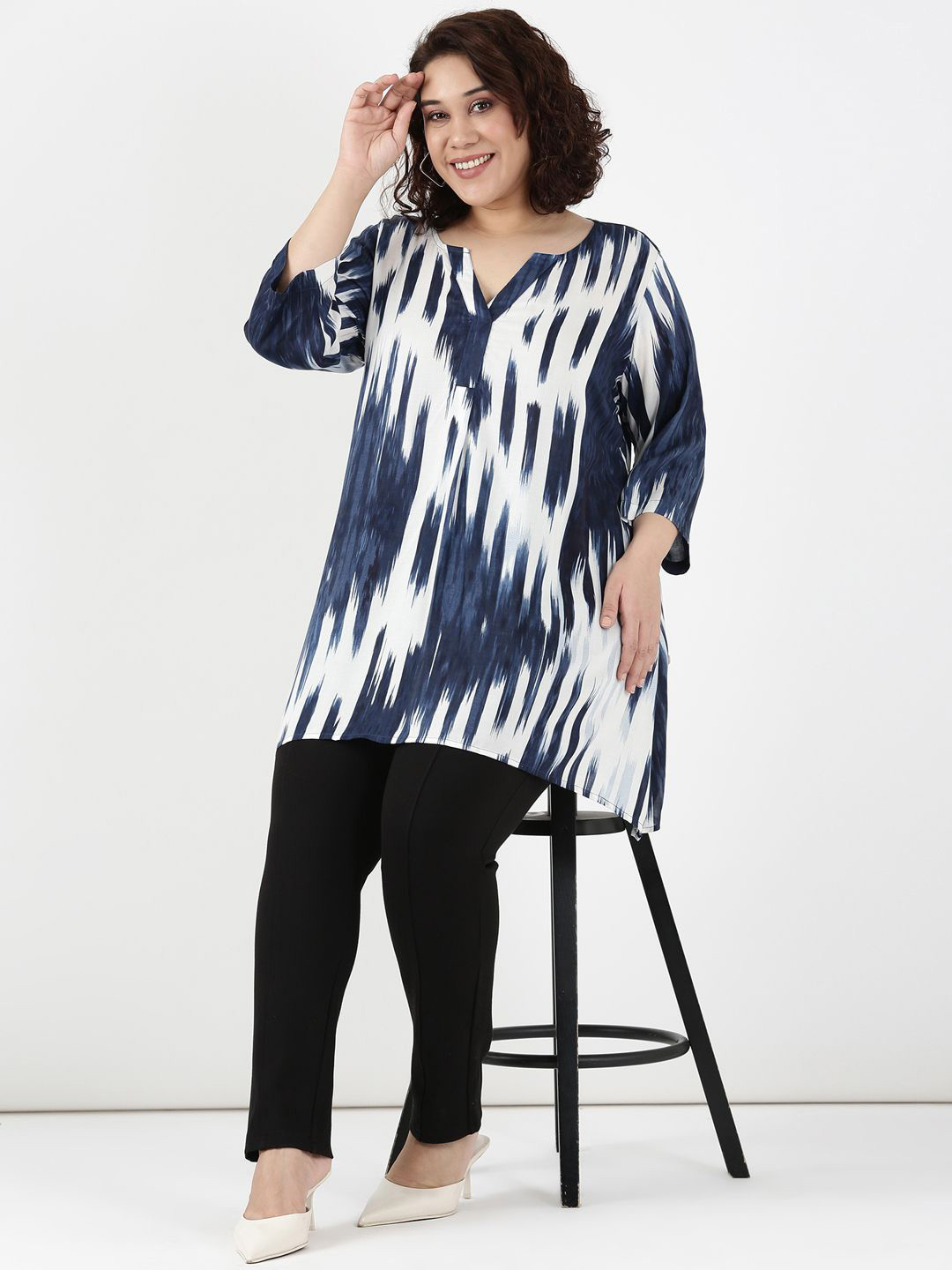 The Pink Moon Women Indigo Printed Tunic