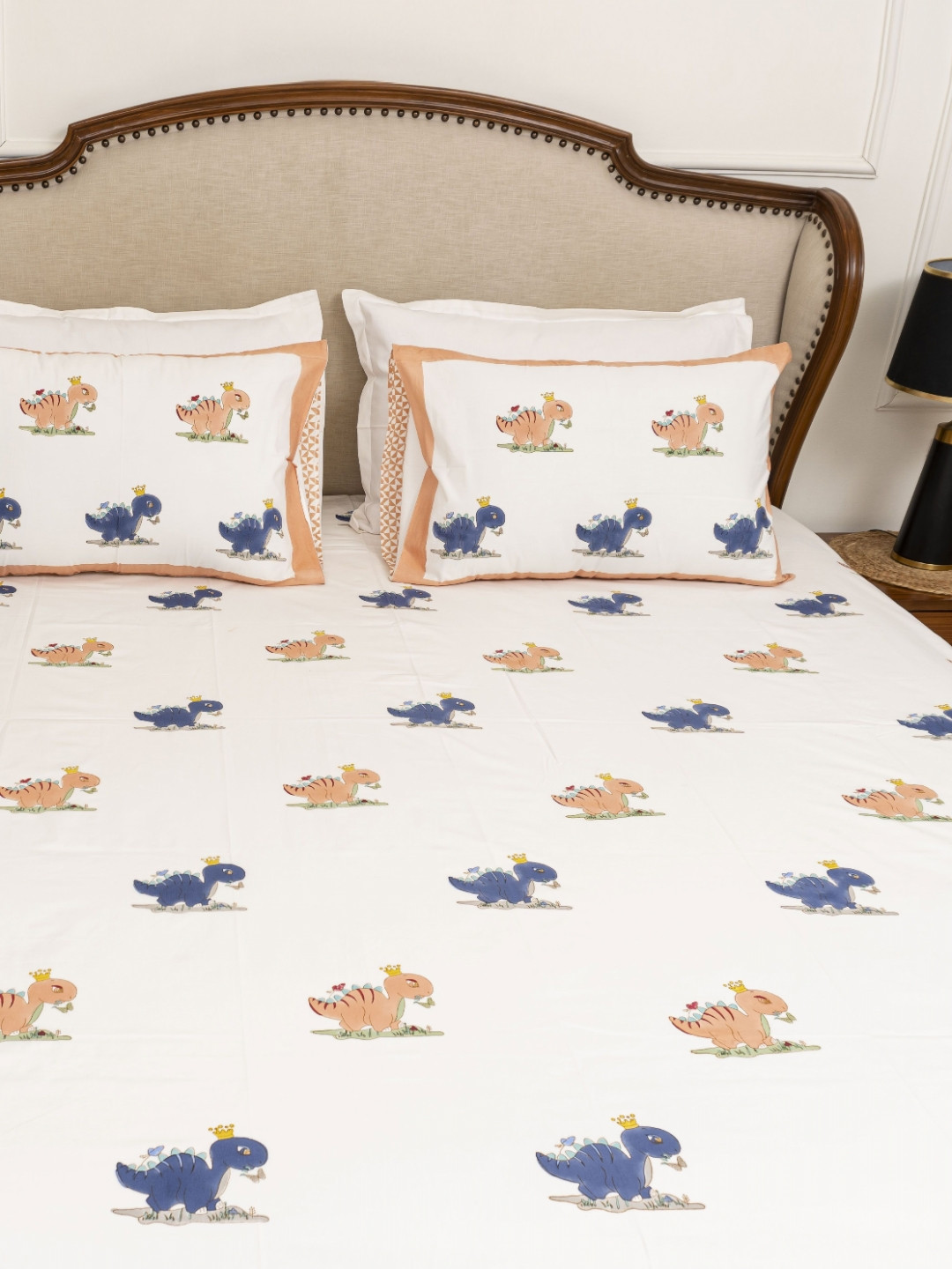 MuddnMe Dino World White Animal Pure Cotton 300 TC Queen Fine Bedsheet with 2 Pillow Covers-90 x 108 inches
