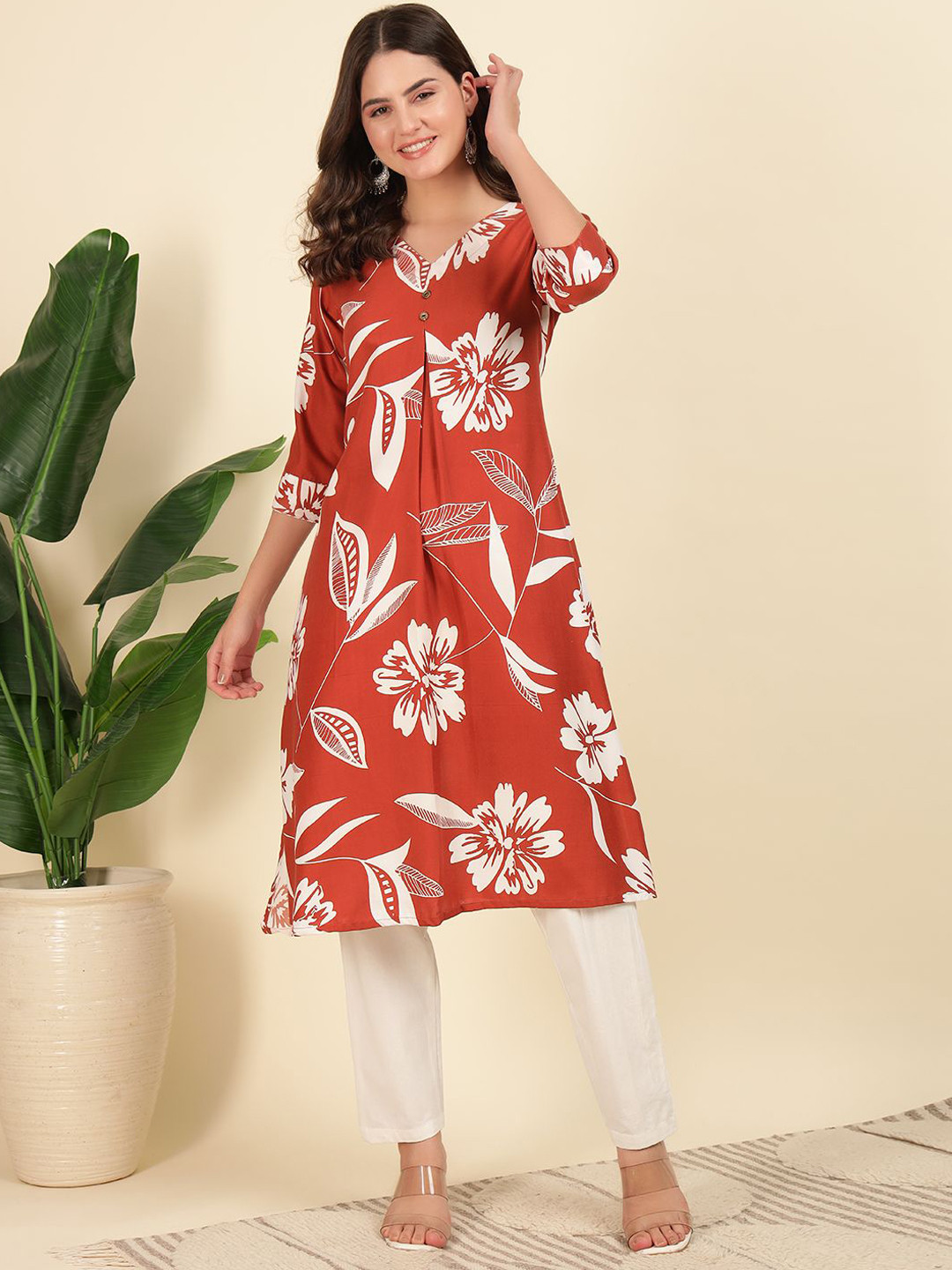 NE STYLE Floral Printed V Neck A line Kurta With Trousers