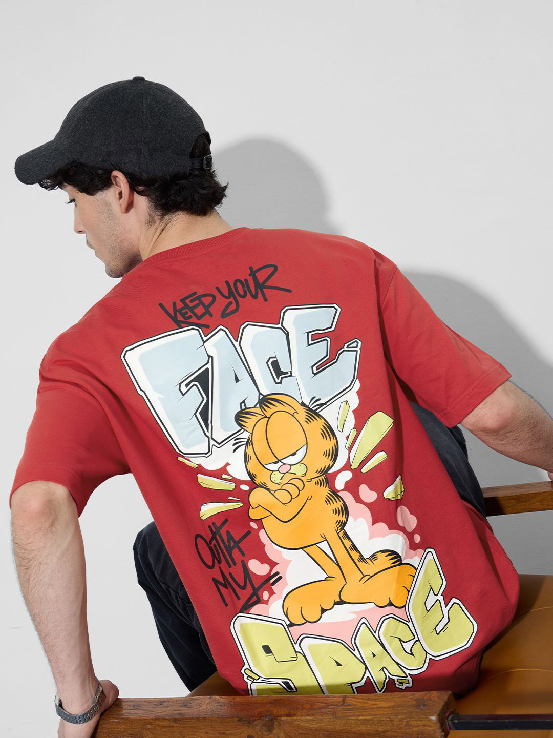 The Souled Store Oversized Garfield Face Outta My Space Printed Pure Cotton T-Shirt