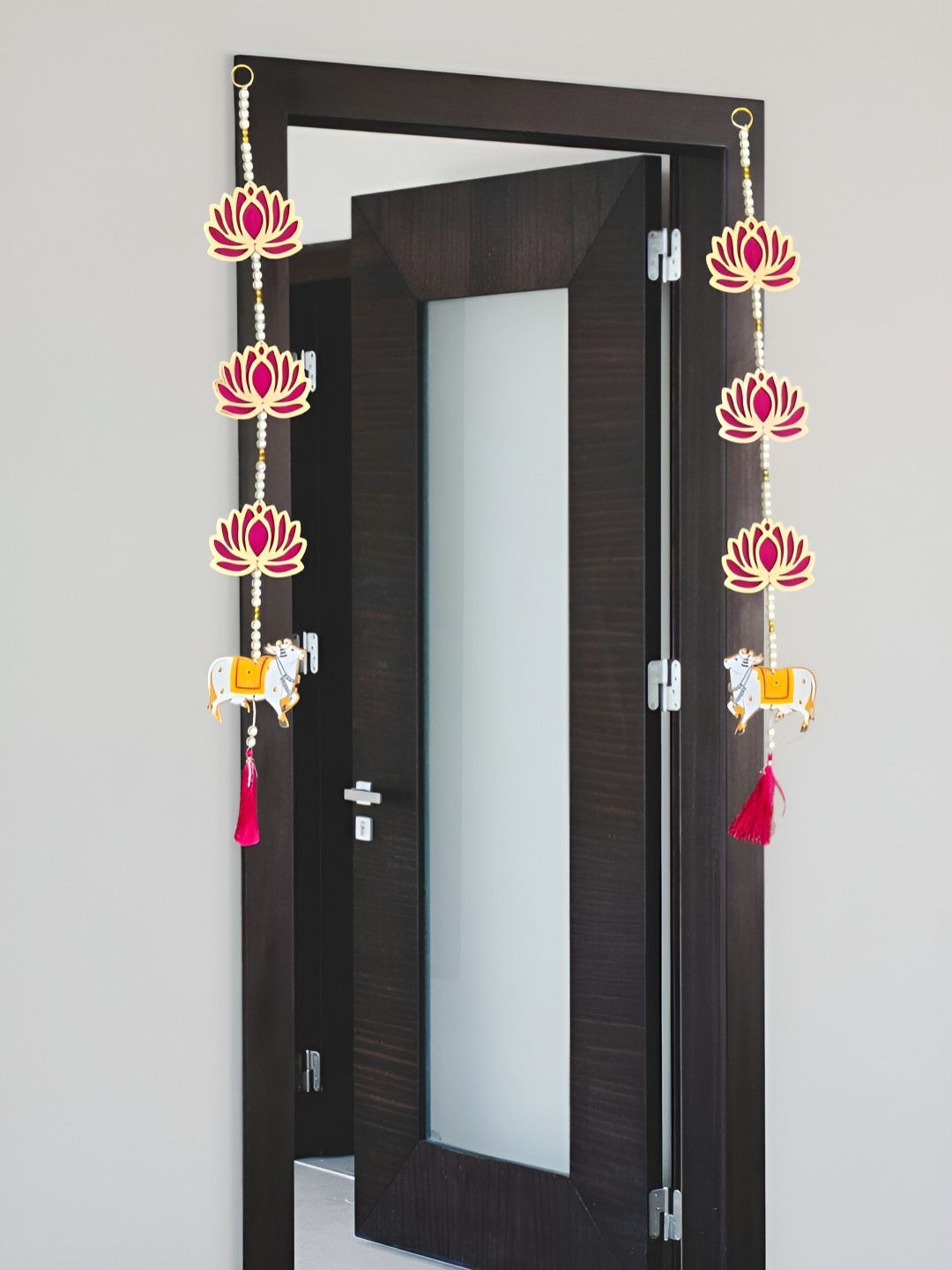 PUFFSMART 2-Pcs Pink & Yellow Lotus & Pichwai Cow Textured Toran