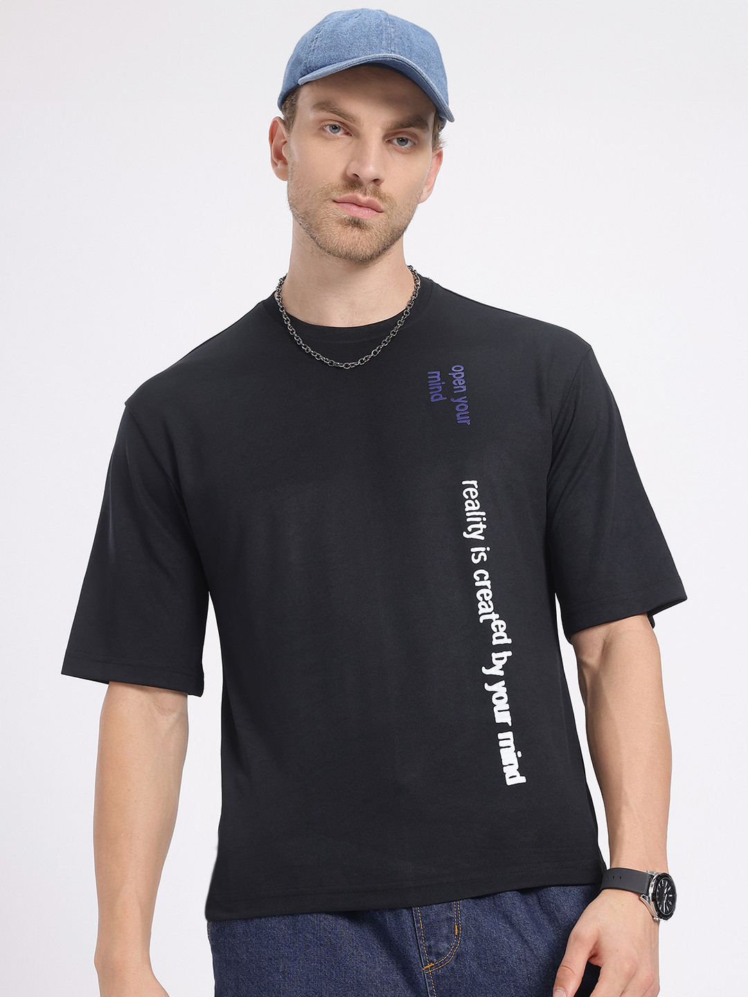 glitchez Typo Drop-Shoulder Sleeves T-shi