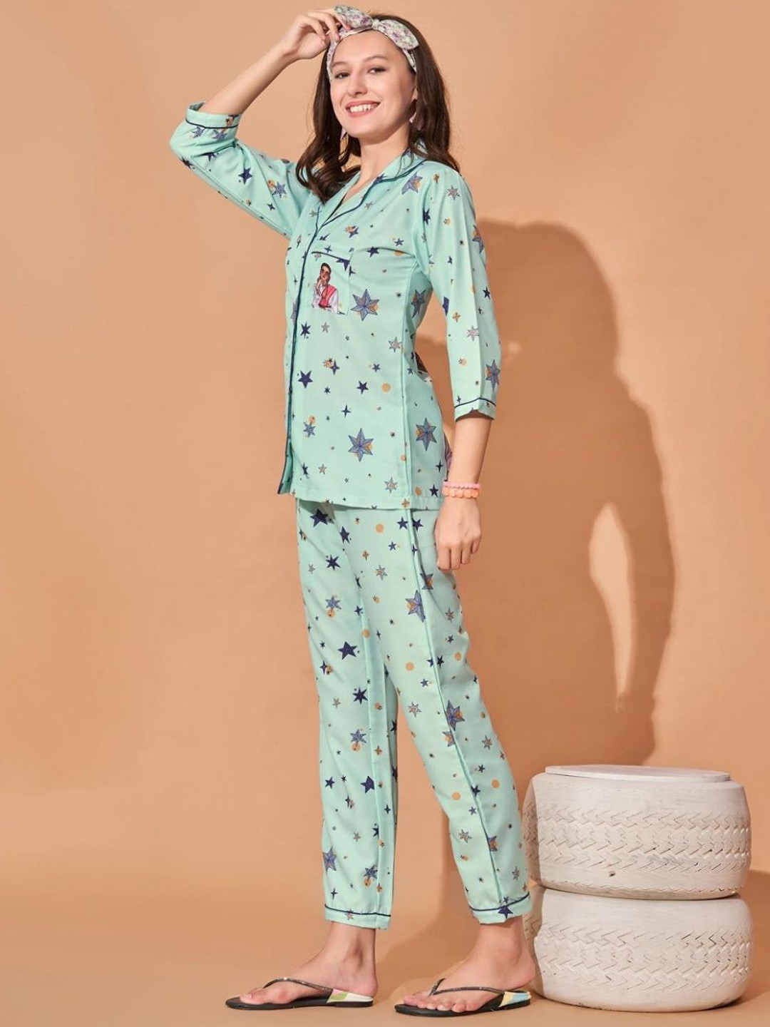 MOMMY BUG Women Graphic Printed Night suit