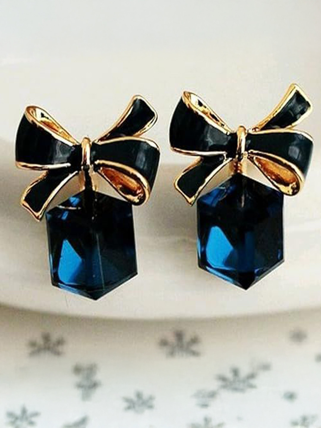 VR Creatives Sterling Silver Bow Artificial Stones Studs
