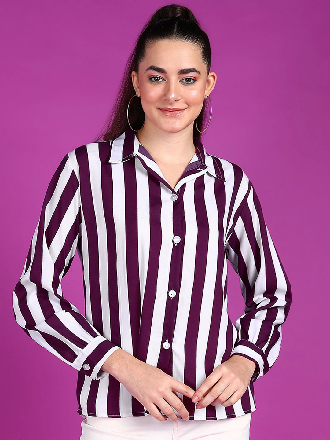 Popwings Smart Vertical Striped Casual Shirt