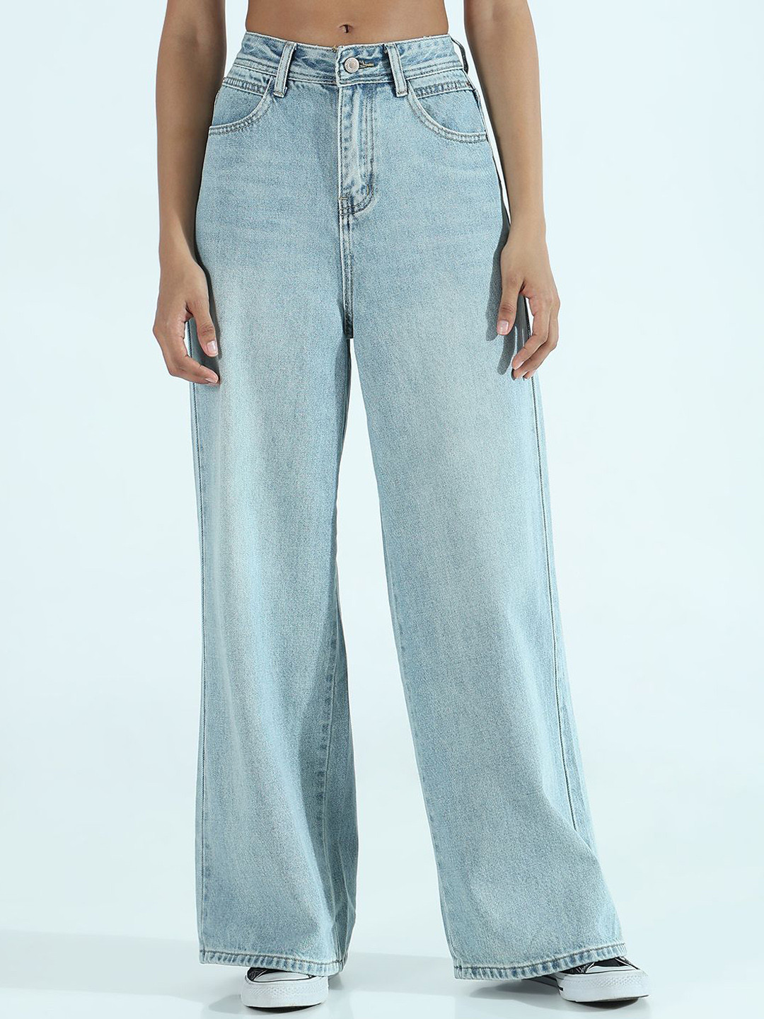 SHOWOFFFF Women Wide Leg Mid-Rise Light Fade With belt loops Jeans