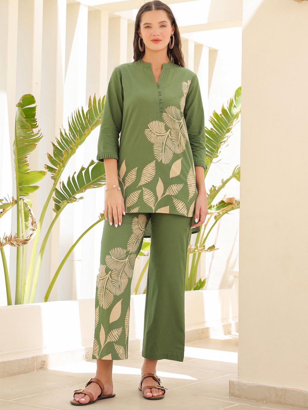 JISORA Women's Green  Printed Cotton Top With Trousers Co-Ord Set
