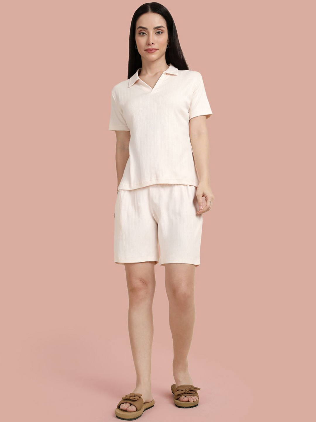 TWIN BIRDS Women Textured T-Shirt & Shorts Co-Ords