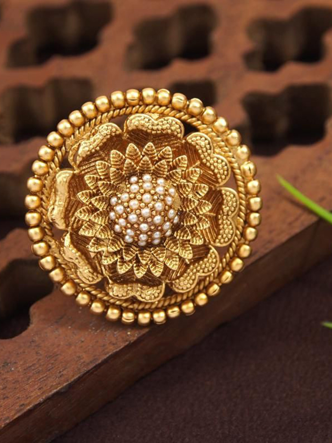SGA FASHION Gold-Plated Beaded Finger Ring