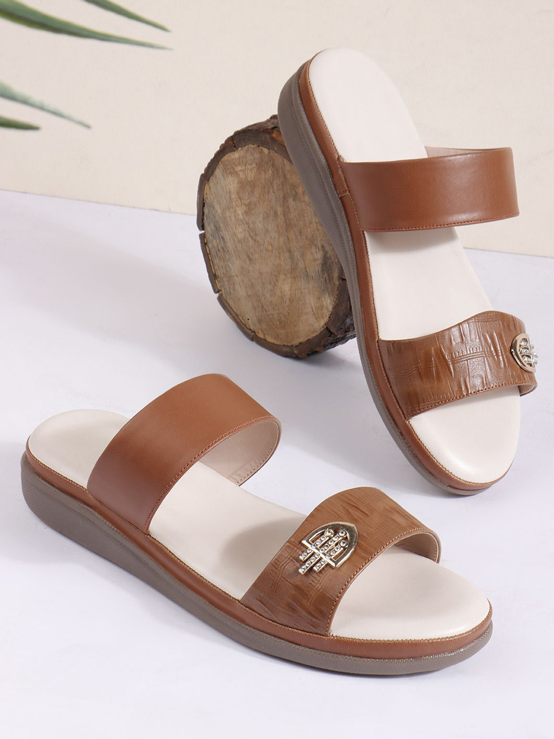 THE STHAPAK BLESS YOUR FEET Women Open Toe Flats