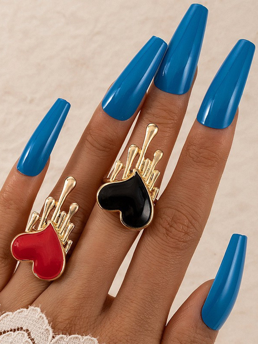 Arzonai Set Of 2 Metal Ring Set