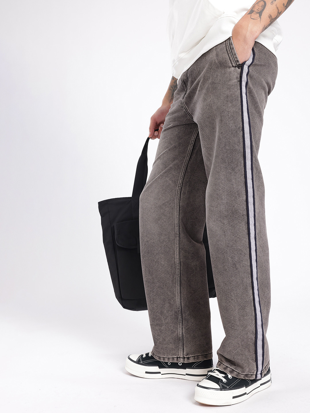 glitchez Men Wide Leg Light Fade With Side Stripe Jeans