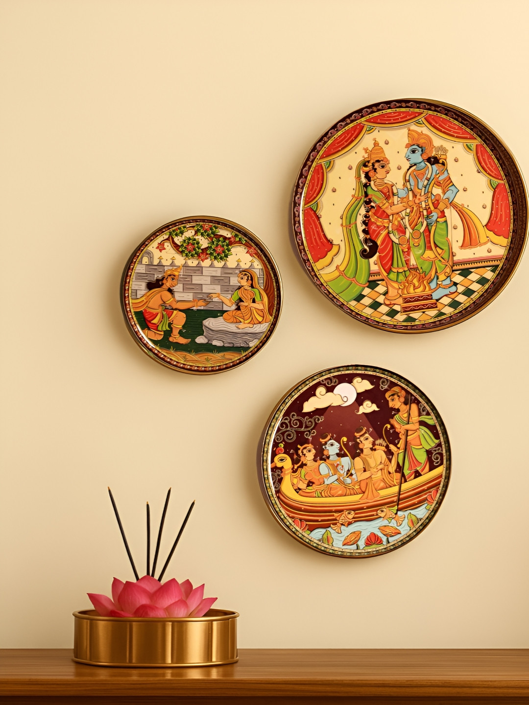 Ritualistic Ramayan Metal Ethnic Motifs Glossy Hanging Hall 3Pcs Wall Plates-12In