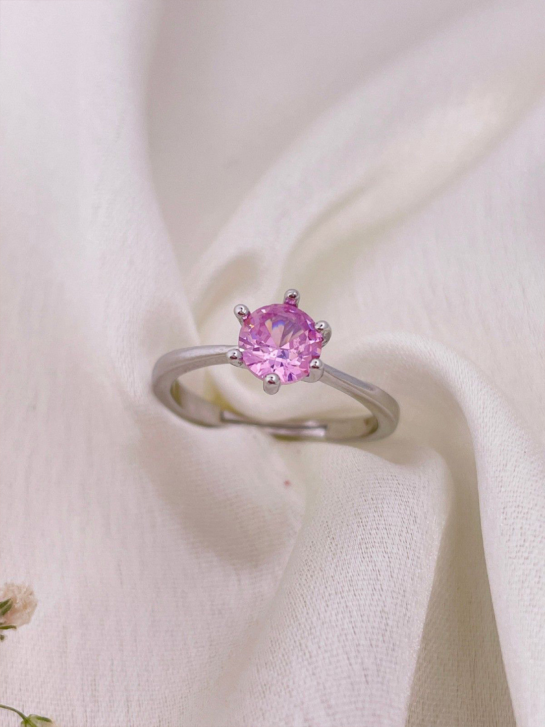 ISHKAARA Rhodium-Plated Round Spark Crystal Finger Ring