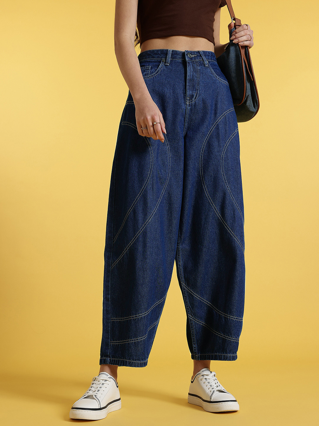 glitchez Women Contrast Stitch Barrel Fit Cropped Jeans