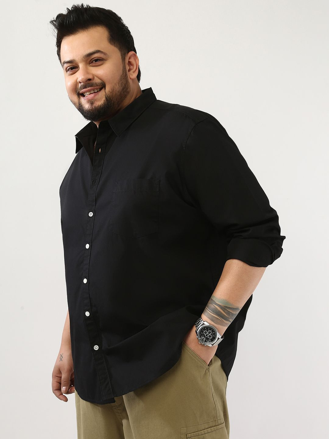 Urbano Plus Men's Black Cotton Full Sleeve Regular Fit Casual Solid Shirt