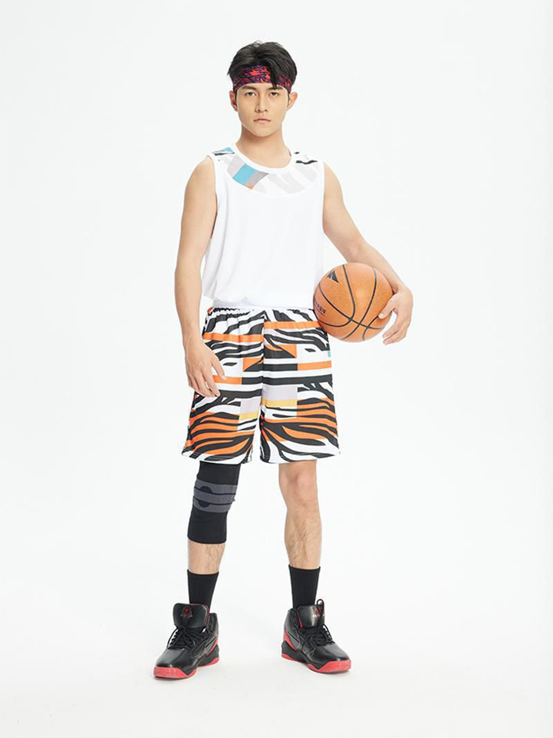 StyleCast x Revolte Geometric Printed Sleeveless Tank With Shorts