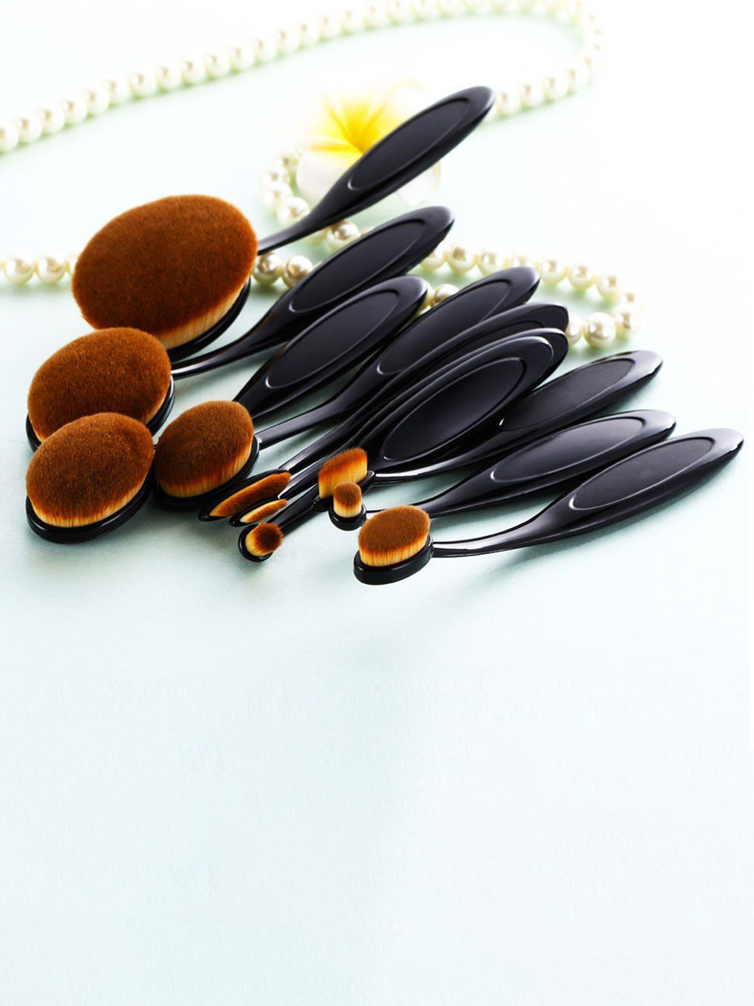 Spanking Set Of 10 Beauty Multipurpose Professional Oval Face Makeup Brushes Set