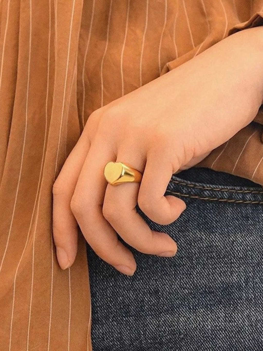 Arzonai Set Of 2 Heart & Crossiant Rings