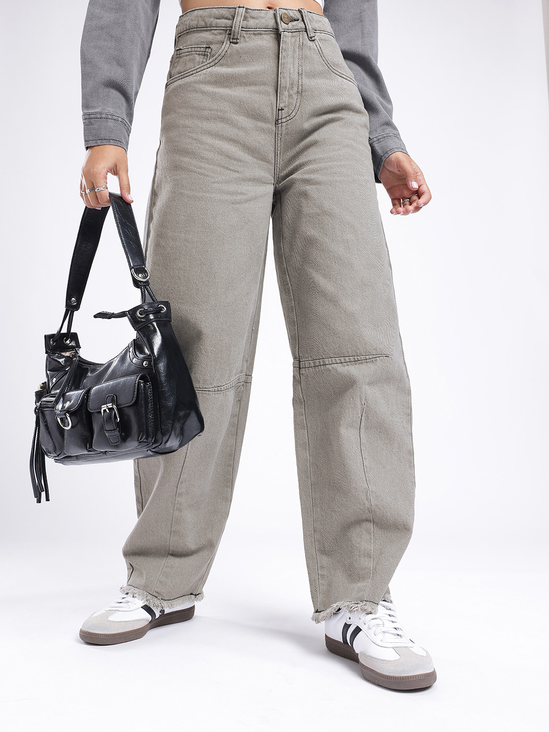 glitchez Women Barrel Fit Panelling Frayed Jeans