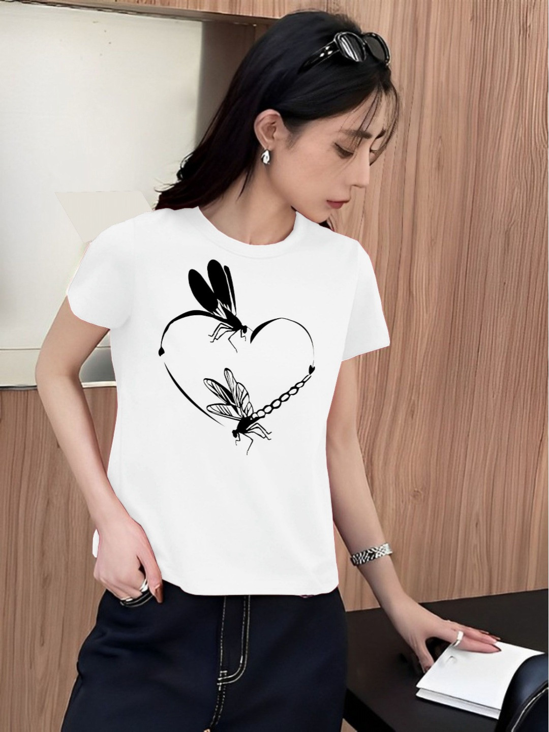 Parona Abstract Printed Round Neck T-shirt