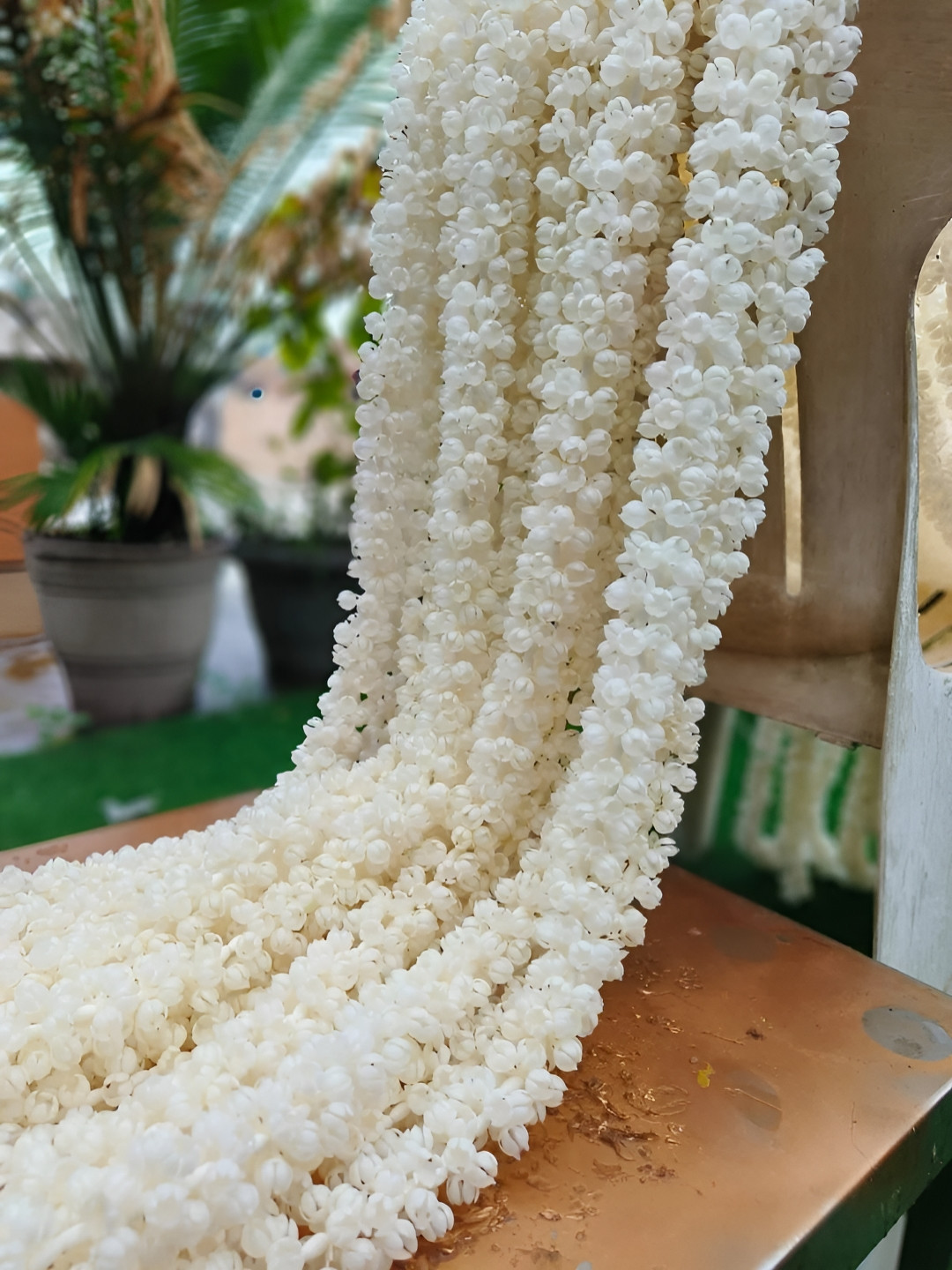 Sellplus Pack Of 6 White Garland Toran Hangings