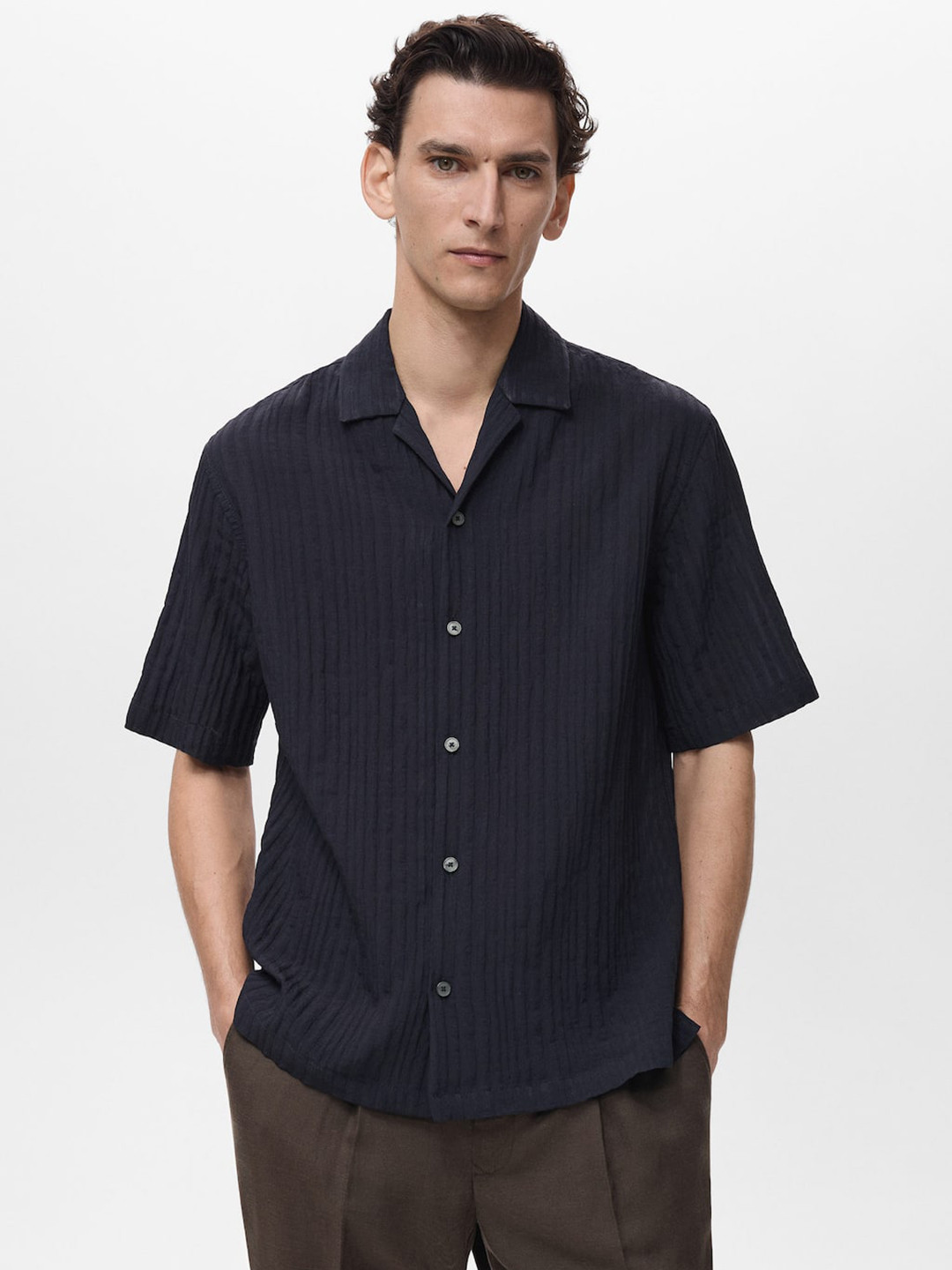 MANGO MAN Self-Striped Crinkled Relaxed Bowling Shirt