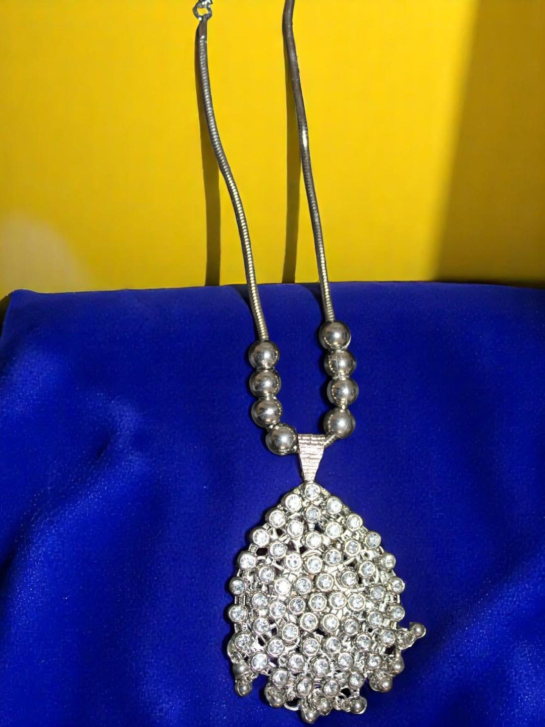 Jolly Faces Artificial Stones Studded and Beaded Necklace