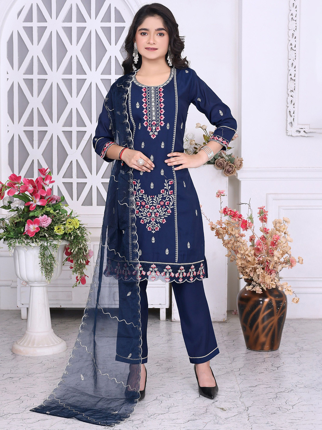 7Tiara Girls Embroidered Panelled Sequinned Kurta with Pyjamas & Dupatta Kurta Sets