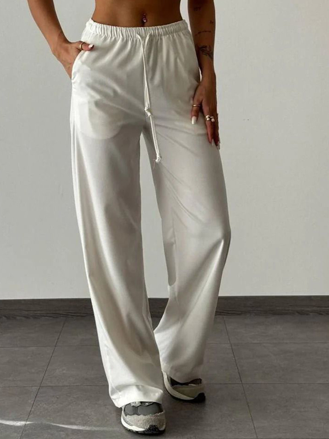 Fashion Gaiia Women Mid-Rise Track Pants