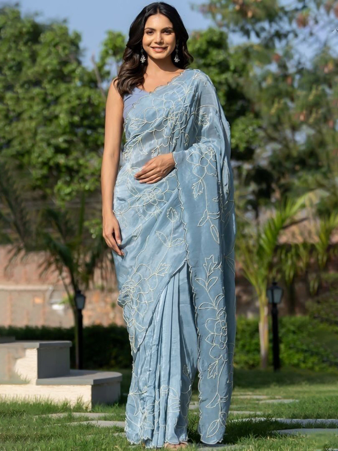 HOUSE OF JAMOTI Grey Pearl Work Embellished Saree