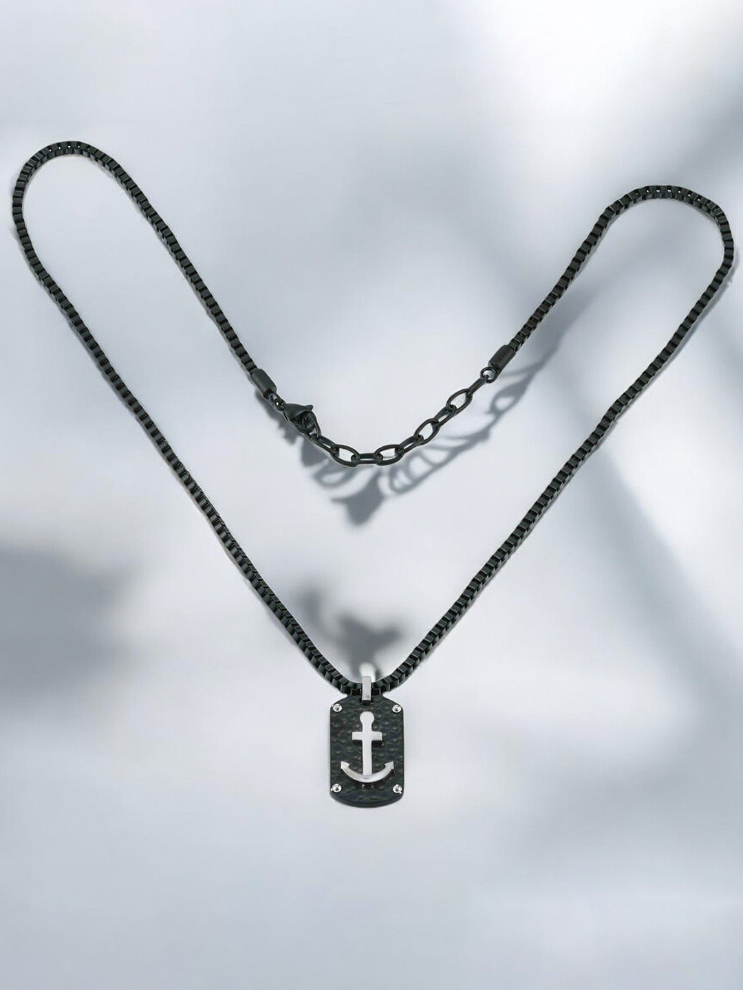Aiza Men Black Drift Anchor Neckchain