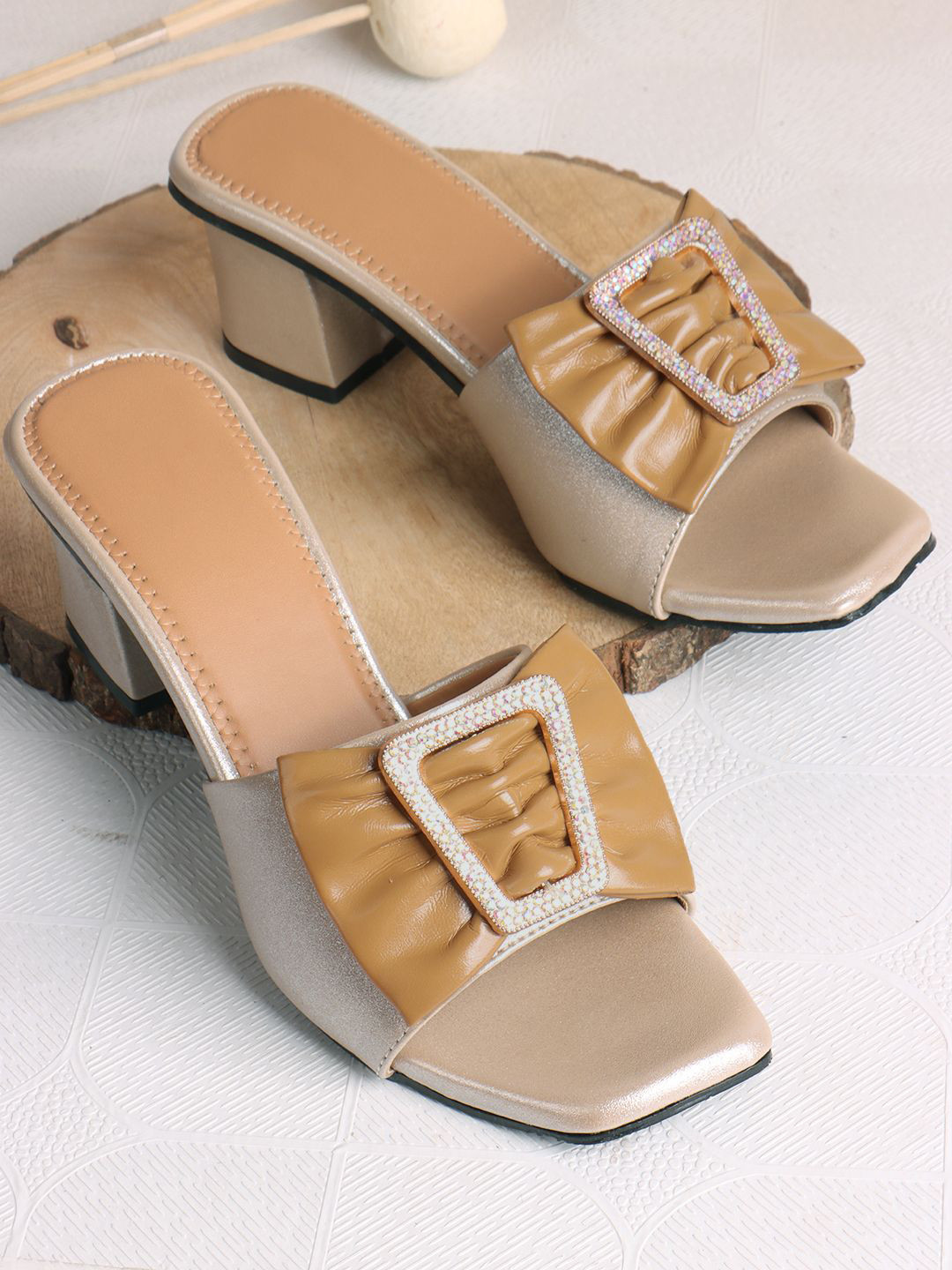 SIRDENILL Women Embellished Bow Top Block Heel Sandals