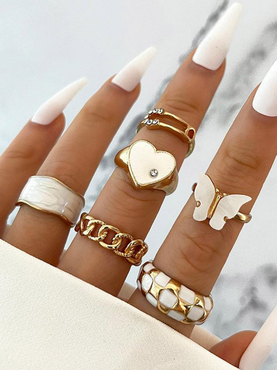 Arzonai Pack of 6 Diamond Butterfly Ring Set