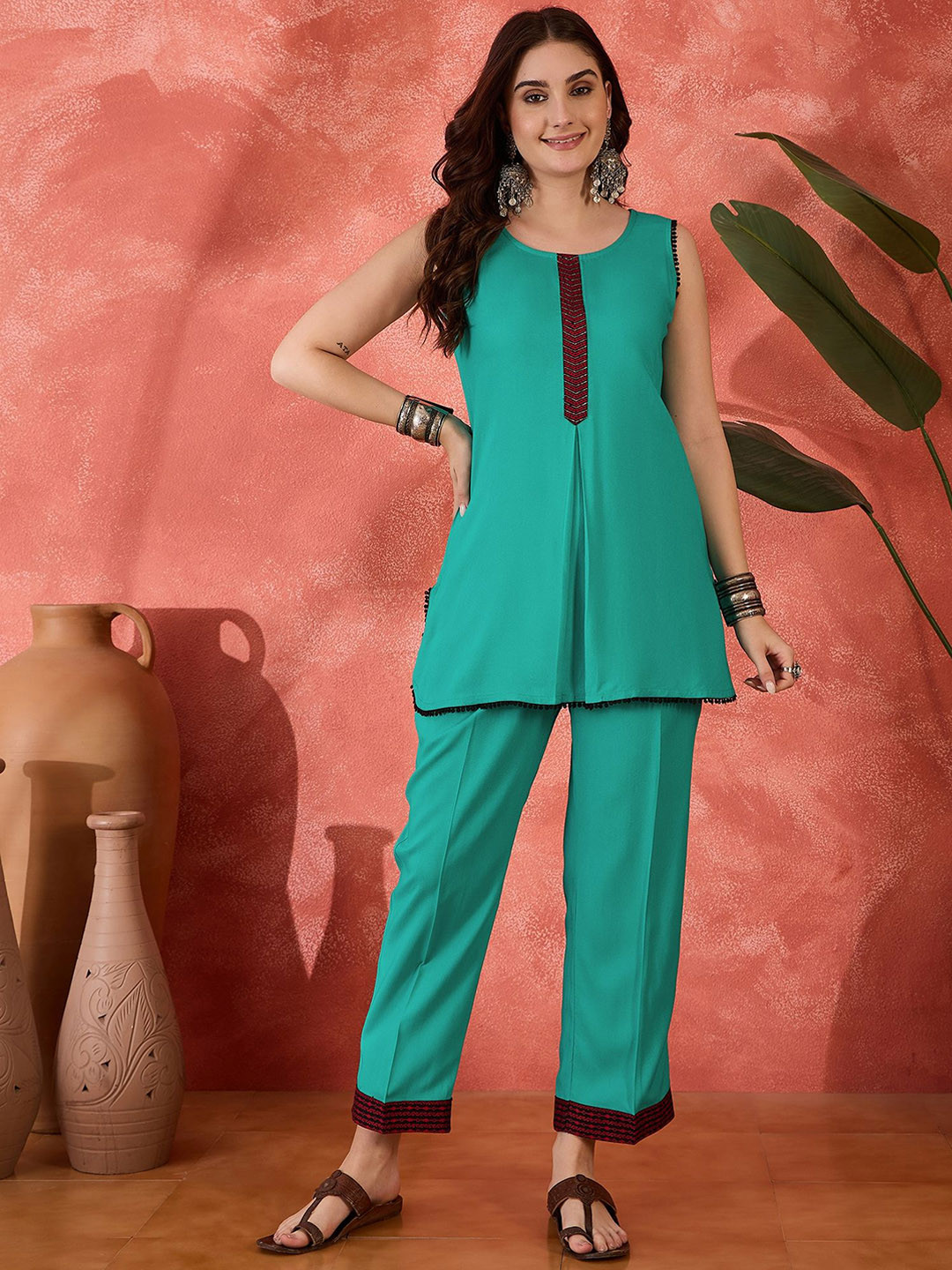 Sangria Round Neck Sleevless Top With Trousers Co-Ords