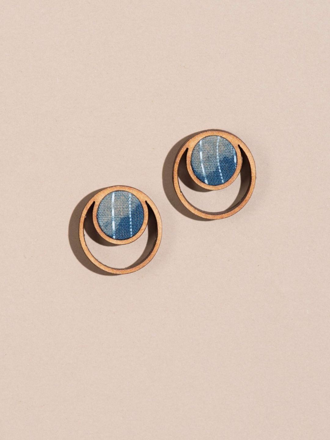 WHE Kantha Batik Fabric And Repurposed Wood Circular Shaped Studs