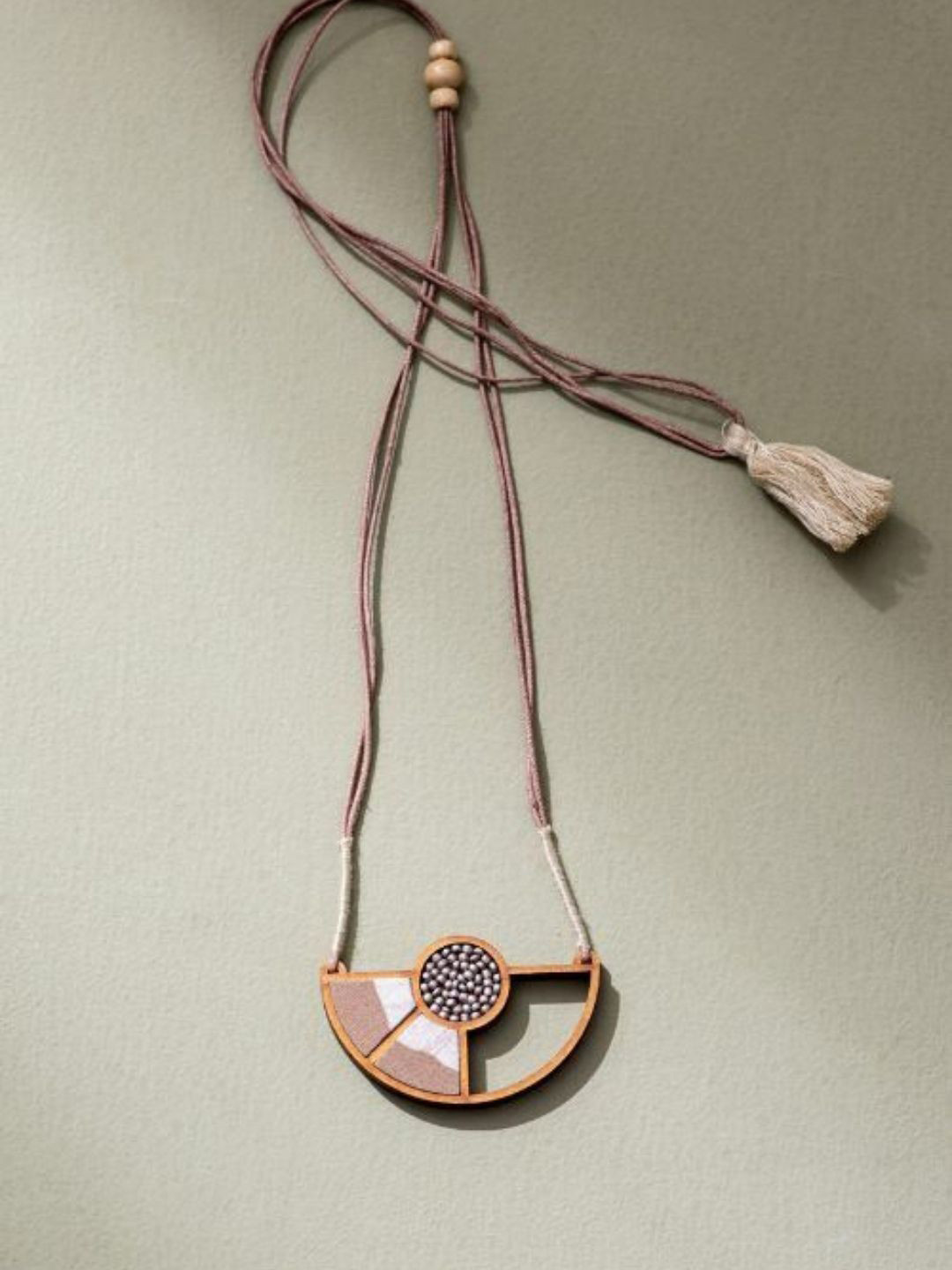 WHE Artificial Beads Beaded Wooden Necklace