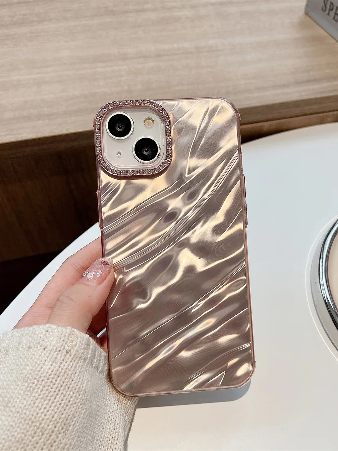 CASE CREATION Women iPhone 16 Real 3D Back Case