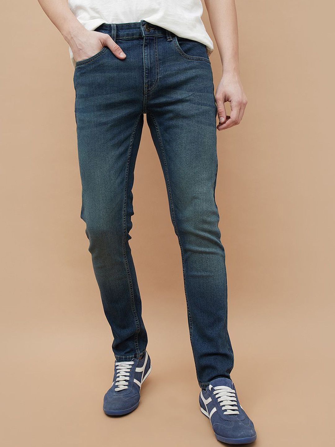 Forca Men Tapered Fit Mid-Rise Light Fade Non Stretchable Cotton Jeans