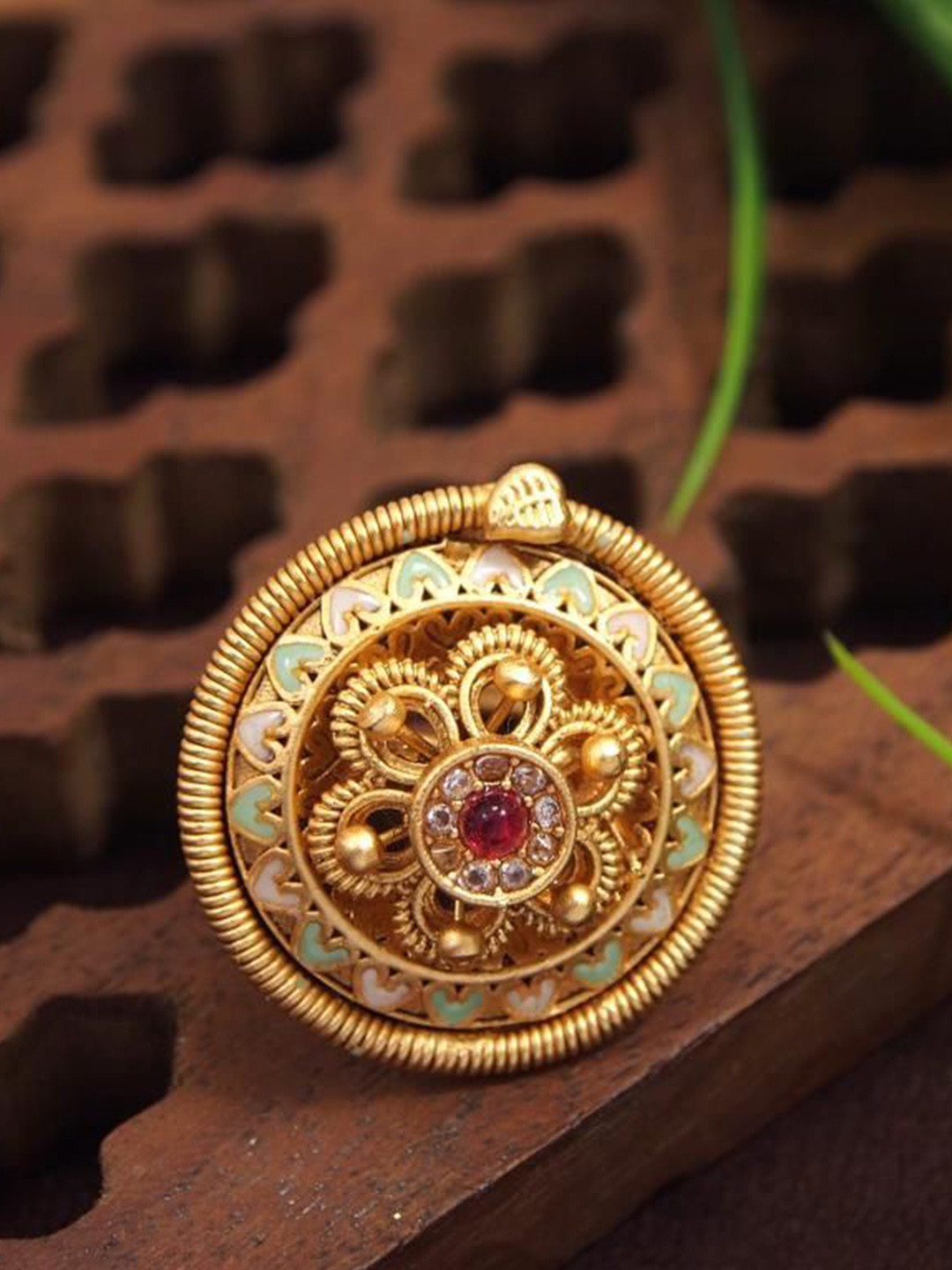 SGA FASHION Gold Plated Stone Finger Ring