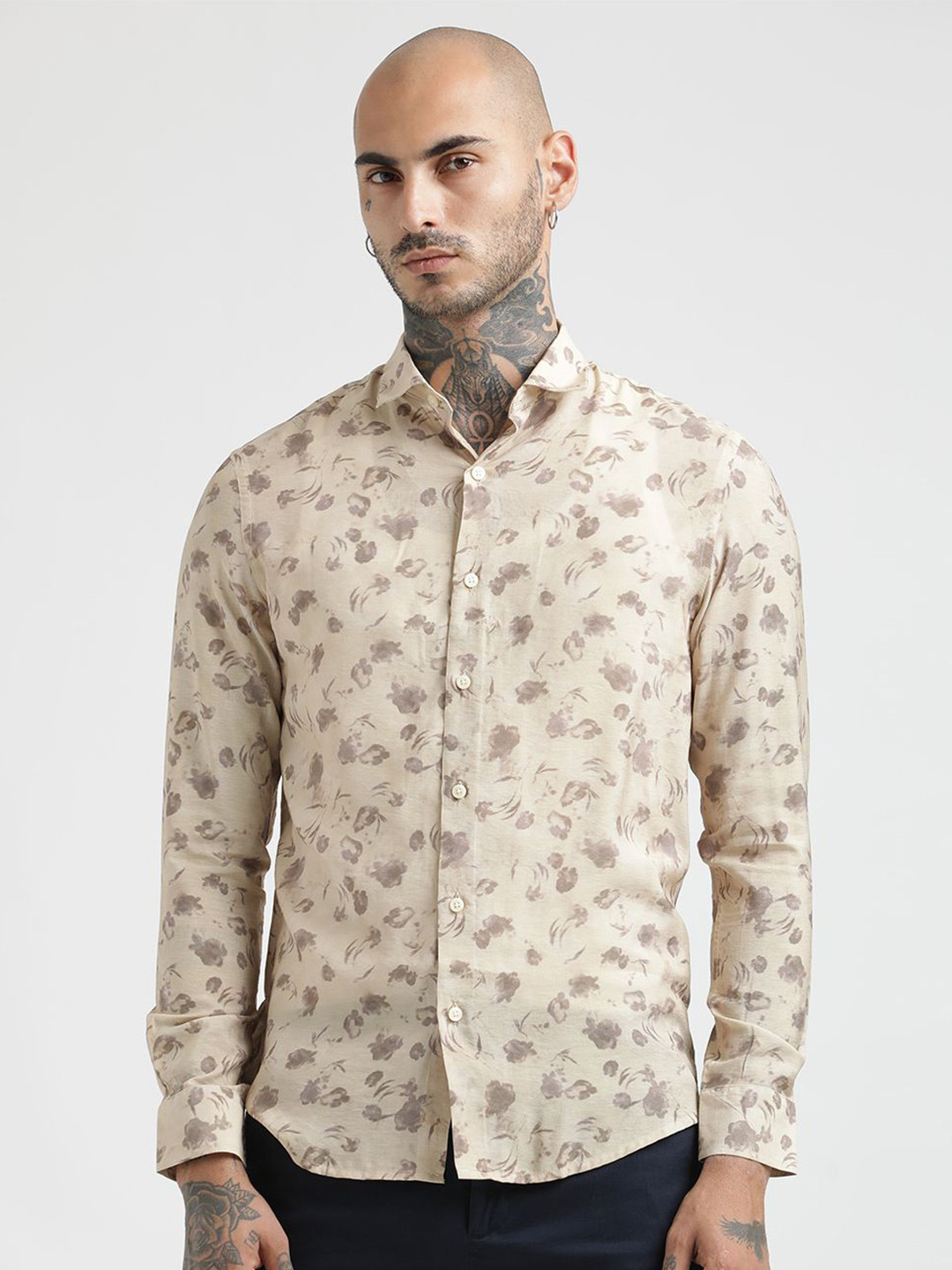 Blu MNKY Floral Printed Spread Collar Long Sleeves Smart Slim Fit Shirt