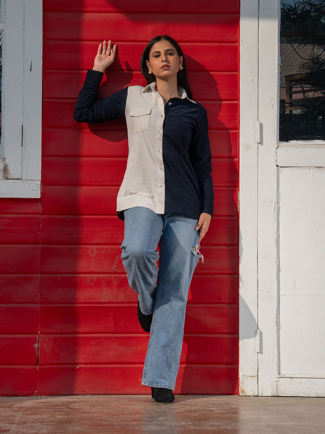 Golden Mirror Colourblocked Spread Collar Half & Half Casual Shirt