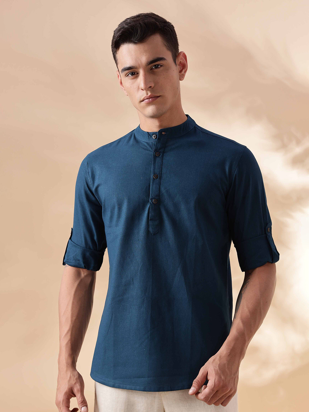 Anouk Men Mandairan Coller Roll-Up Sleeves Thread Work Kurta