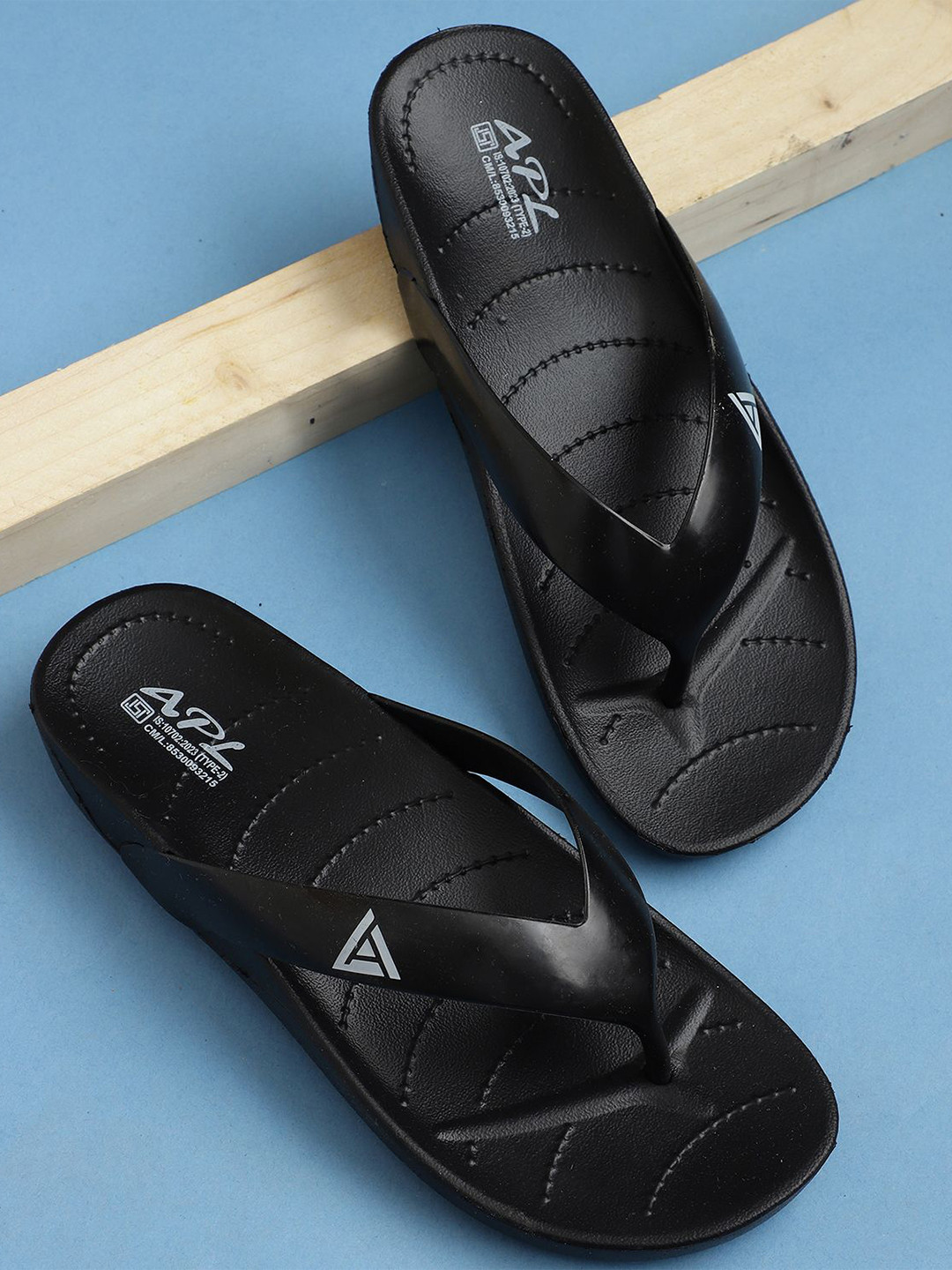 OZZOH MILONI Women Thong Flip-Flops